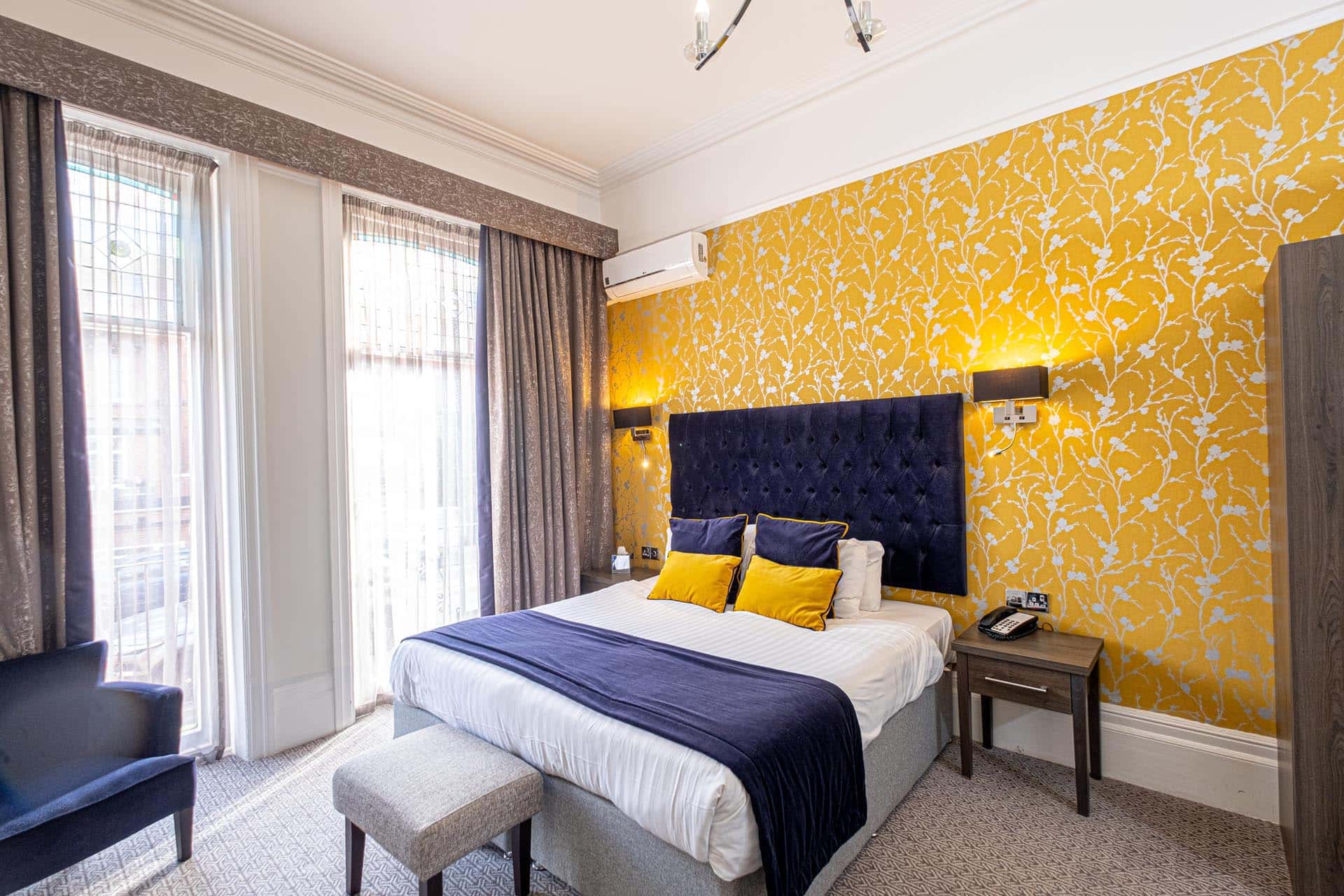 112 Superior Room Durley Dean Hotel